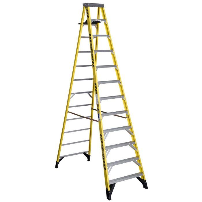 Werner 7300S Fiberglass Stepladder With Shelf