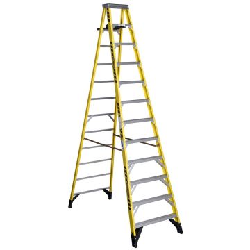 Werner 7300S Fiberglass Stepladder With Shelf