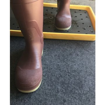 NoTrax Sanitizing Boot Wash Stations