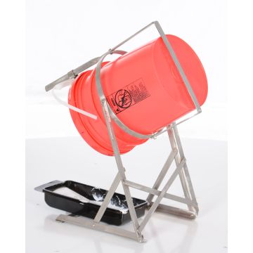 Vestil CAN-S Stationary Hydraulic Drum Dumper with Yes Dump Height and 7 Capacity
