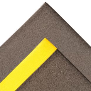 NoTrax Pebble Step Sof-Tred High Traction PVC Foam with Dyna-Shield Anti-Fatigue Mats