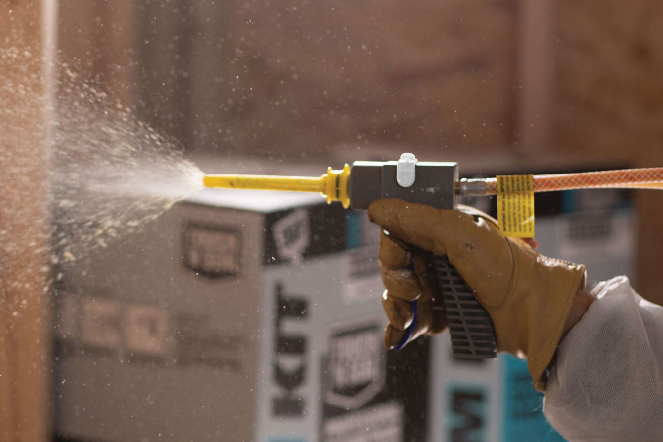 8 tips for a smooth spray foam insulation application
