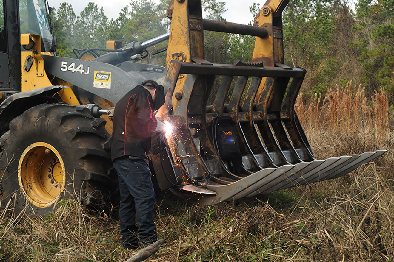 an image showing the new UltraTech Amperage controller in the field